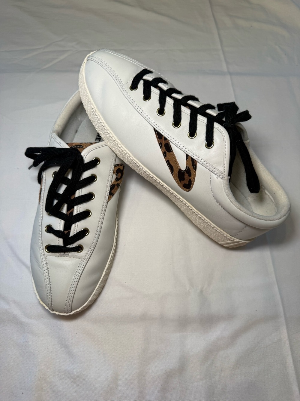 Tretorn Women’s Sneakers Size 9.5 White Leather with Leopard Accents